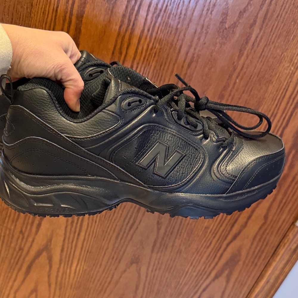 New Balance Men's Black Sneakers style 623 training - Picture 6 of 9